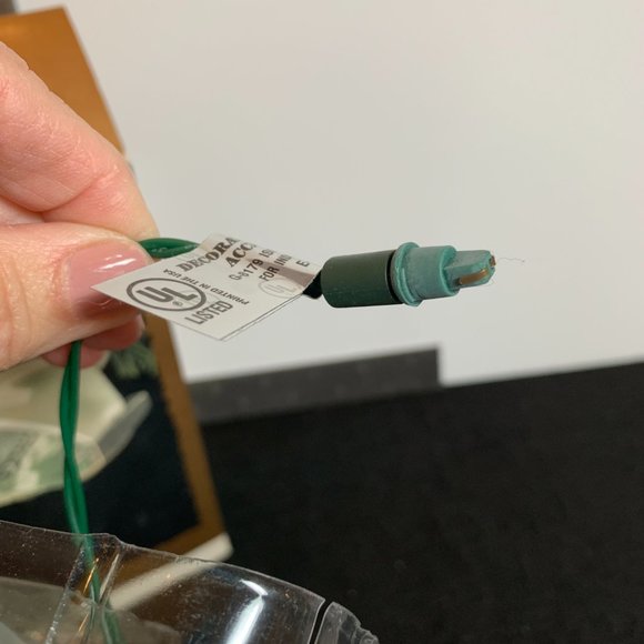 Star Trek Romulan Warbird plug-in ornament Hallmark - Picture 5 of 6